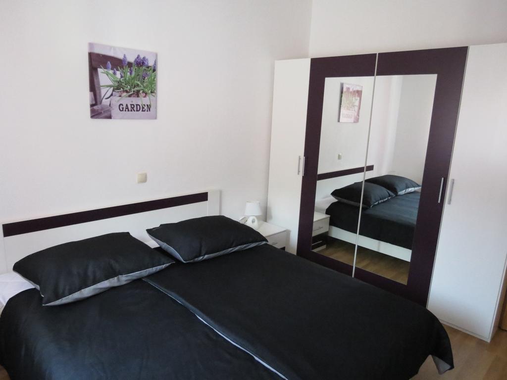 Apartments Ljubicic Podstrana Zimmer foto
